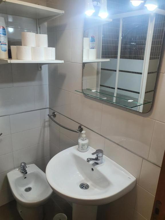3F, Aire Acondic, 80M2, 2 Dormitorios, 4 Huespedes, Wifi Gratis La Línea de la Concepción Esterno foto